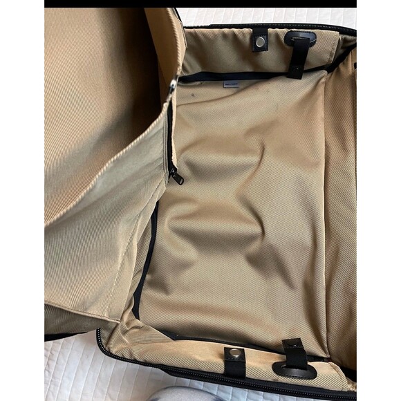Victorinox Mobilzer NXT 4.0 Collection Wheeled Garment Bag Carry on suitcase - Picture 7 of 9